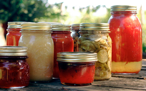 Canned food, fruit and vegetables